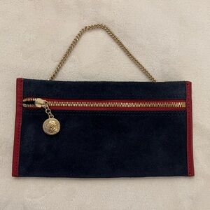 💚Gucci Rajah Suede Pouch
Blue & Red Trim Gold Chain hardware Navy🩷